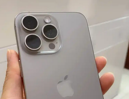 陆川iPhone15序列号查询分享如何查找苹果15手机序列号的位置